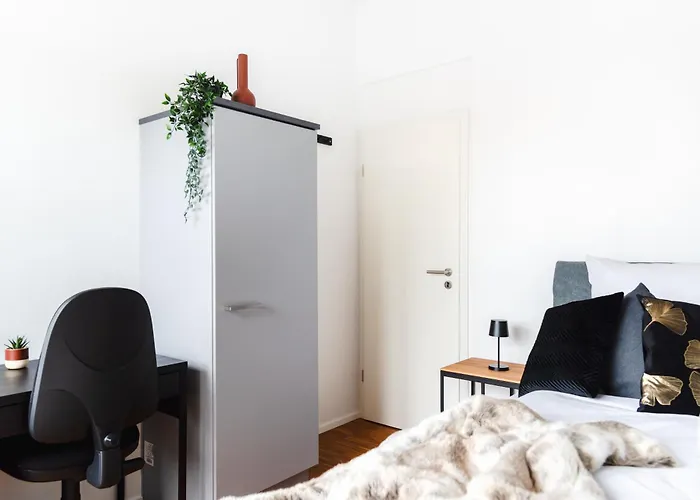 Hybrid Work-Play Retreat - 2Br, 1B Central Kreuzberg