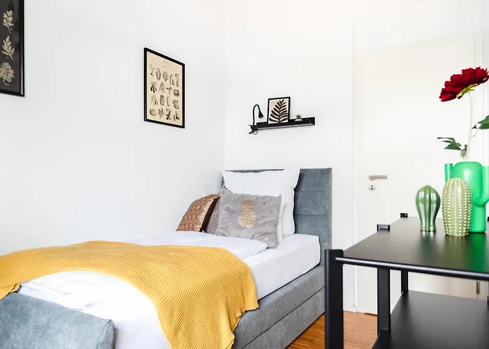 Hybrid Work-Play Retreat - 2Br, 1B Central Kreuzberg