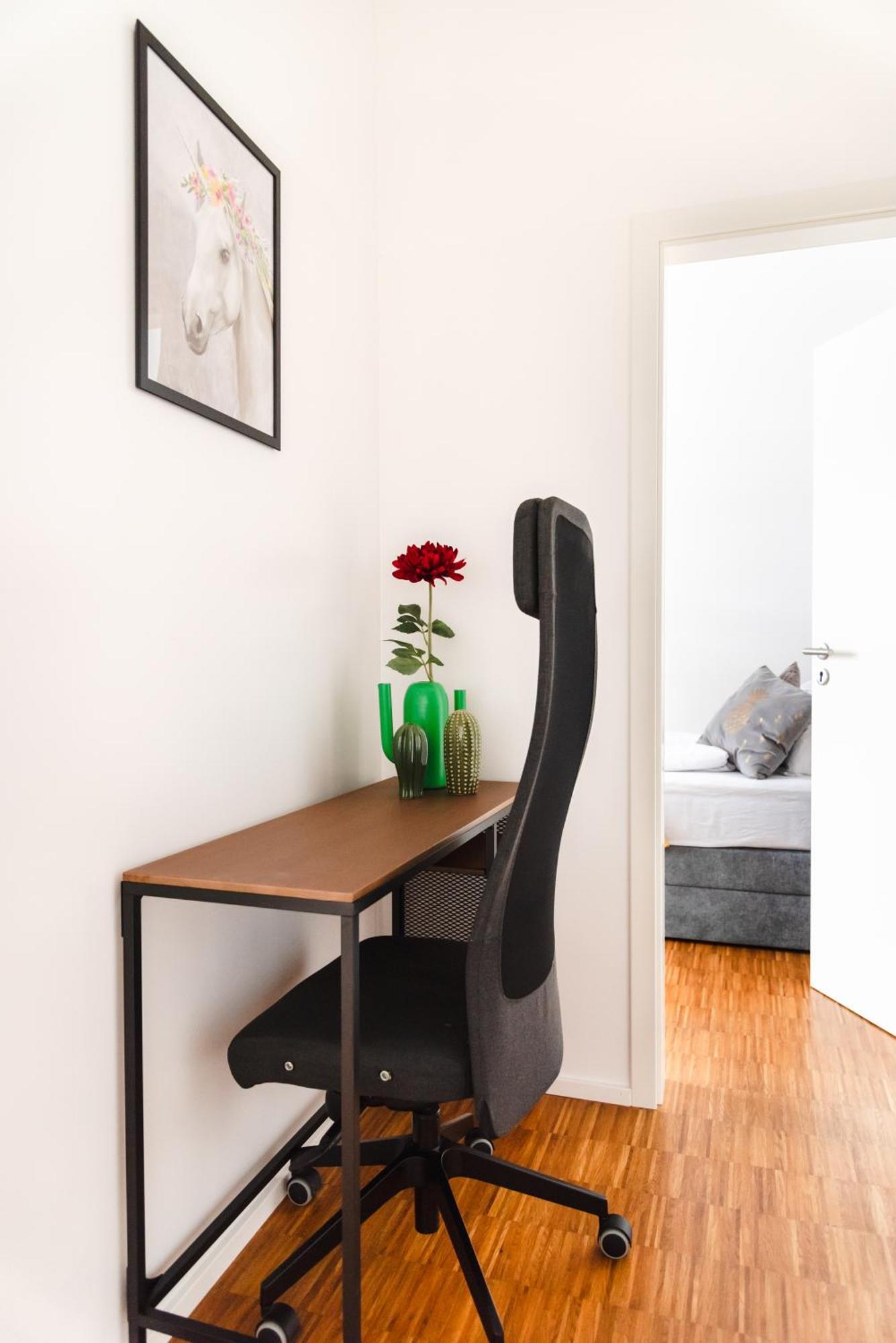 Hybrid Work-play Retreat - 2br, 1b Kreuzberg Apartment Berlin